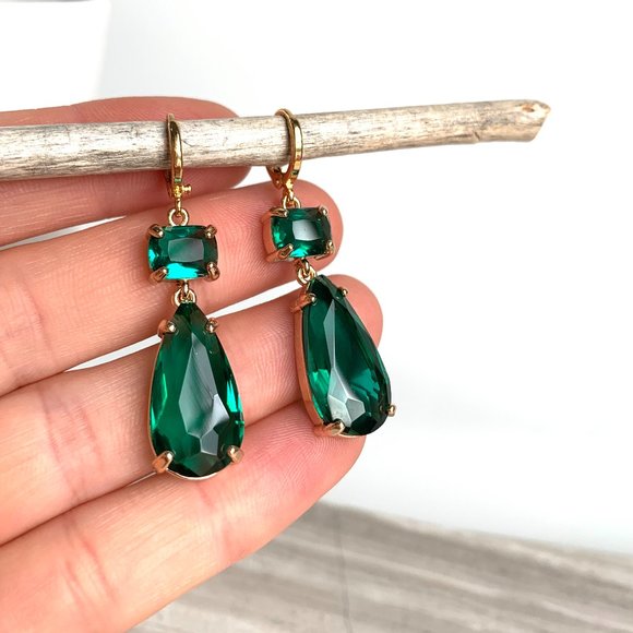 Emerald Glass double drop prong set stone Earrings ~NWT - Picture 3 of 14